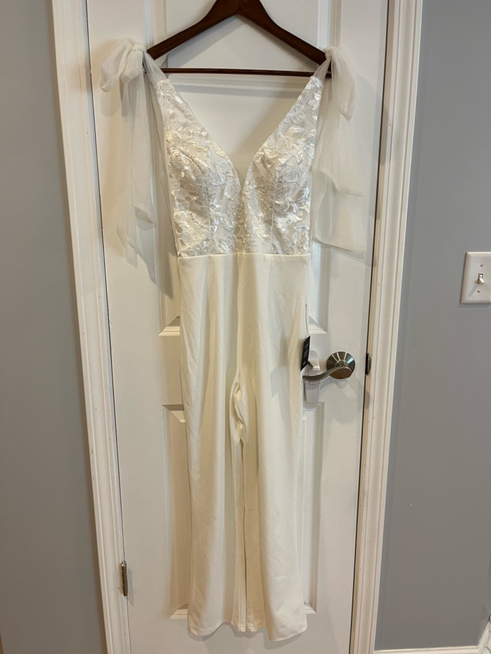Lulu's Ivory Lace Bodice Wide-Leg Bridal Jumpsuit with Tulle Shoulder Ties